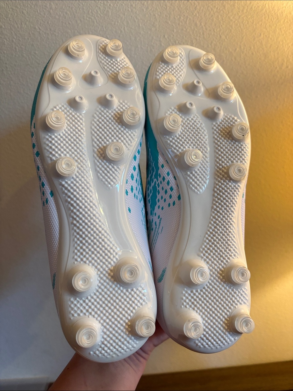NEW Soccer Football Outdoor Cleats Boots Velcro Teal White Men’s 7.5 / W 9.0 - Picture 10 of 11
